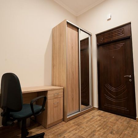 Wonderful Flat On City Center Ужгород Екстериор снимка