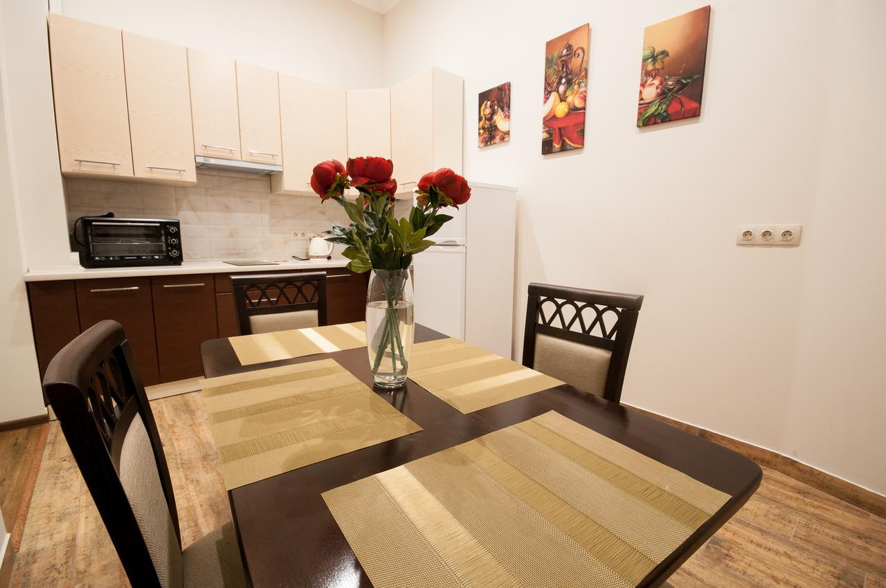 Wonderful Flat On City Center Ужгород Екстериор снимка